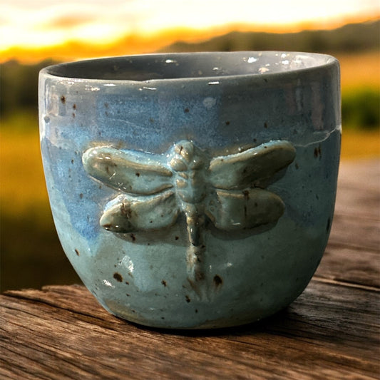 Hånddrejet stentøjskrus – 2 dl – Grøn/Blå med Guldsmed